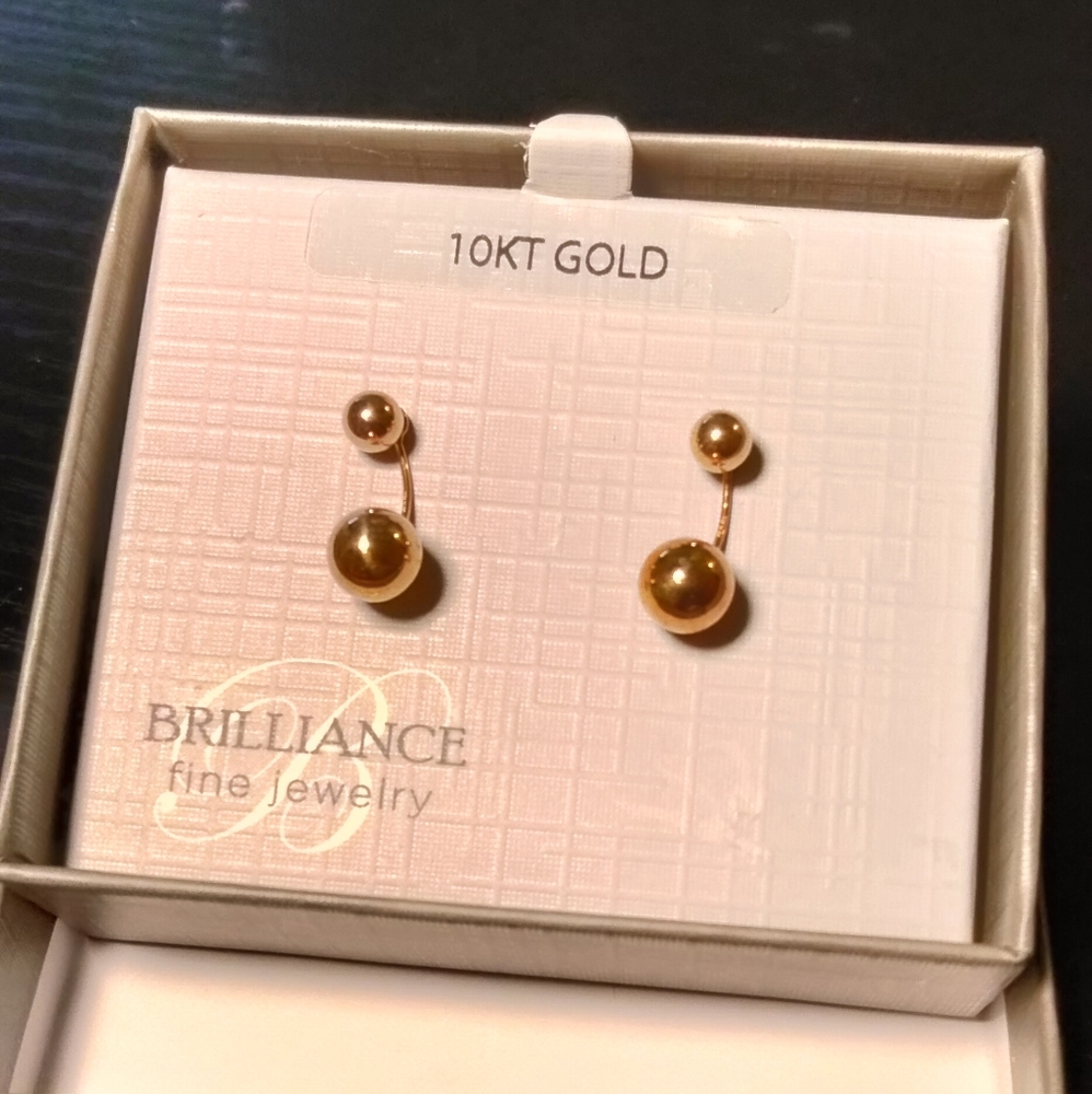 10k 🥰😋🥰Solid Yellow Gold Ball Earrings